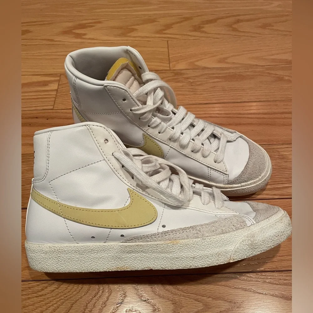 Nike Blazer Mid ‘77 Vintage Women’s Shoes sz 7 - Picture 4 of 7